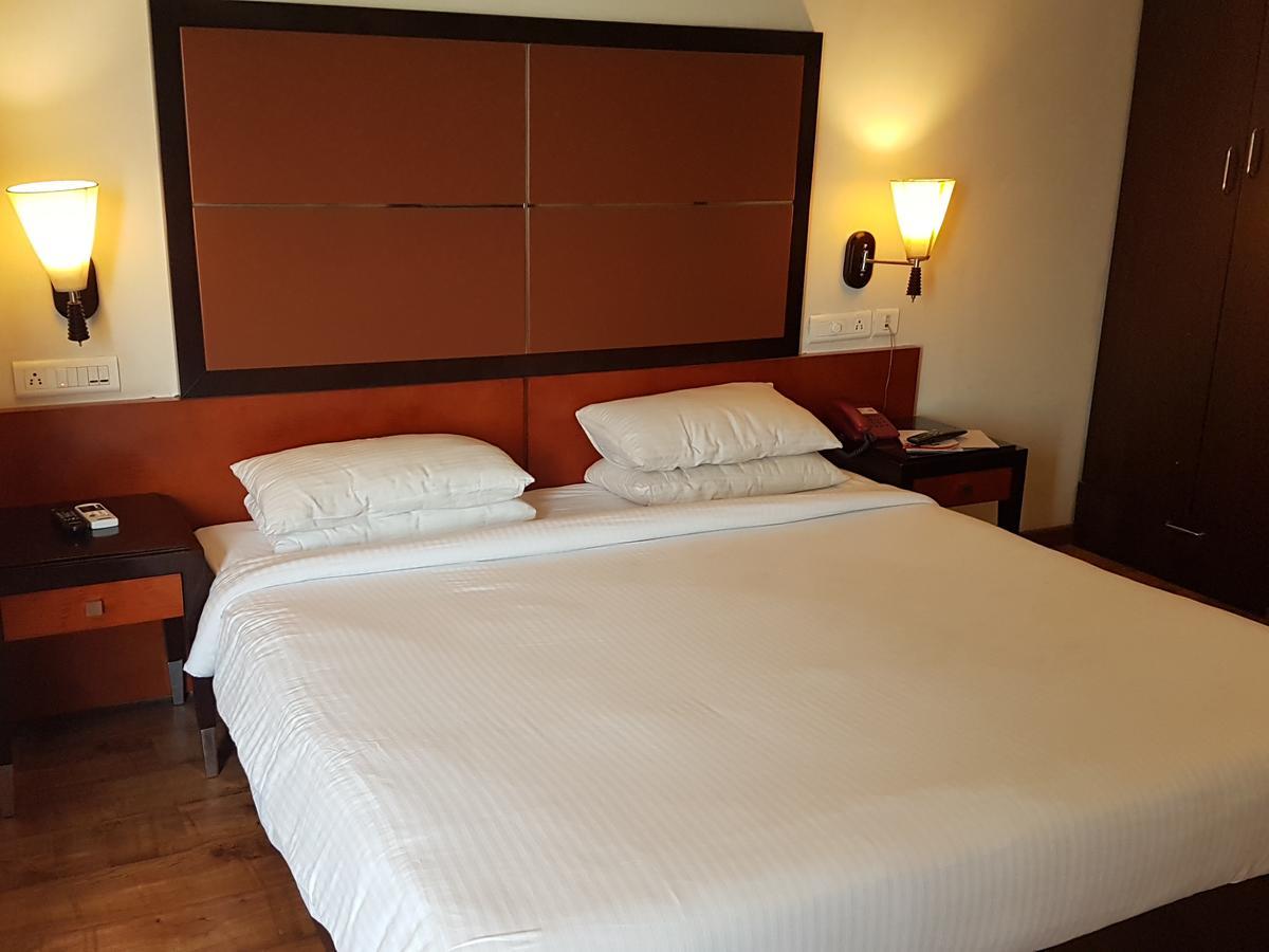 Hotel Kens Haïdarabad Extérieur photo