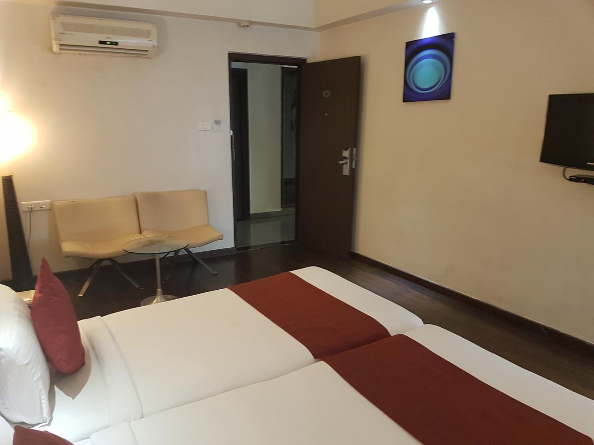 Hotel Kens Haïdarabad Extérieur photo